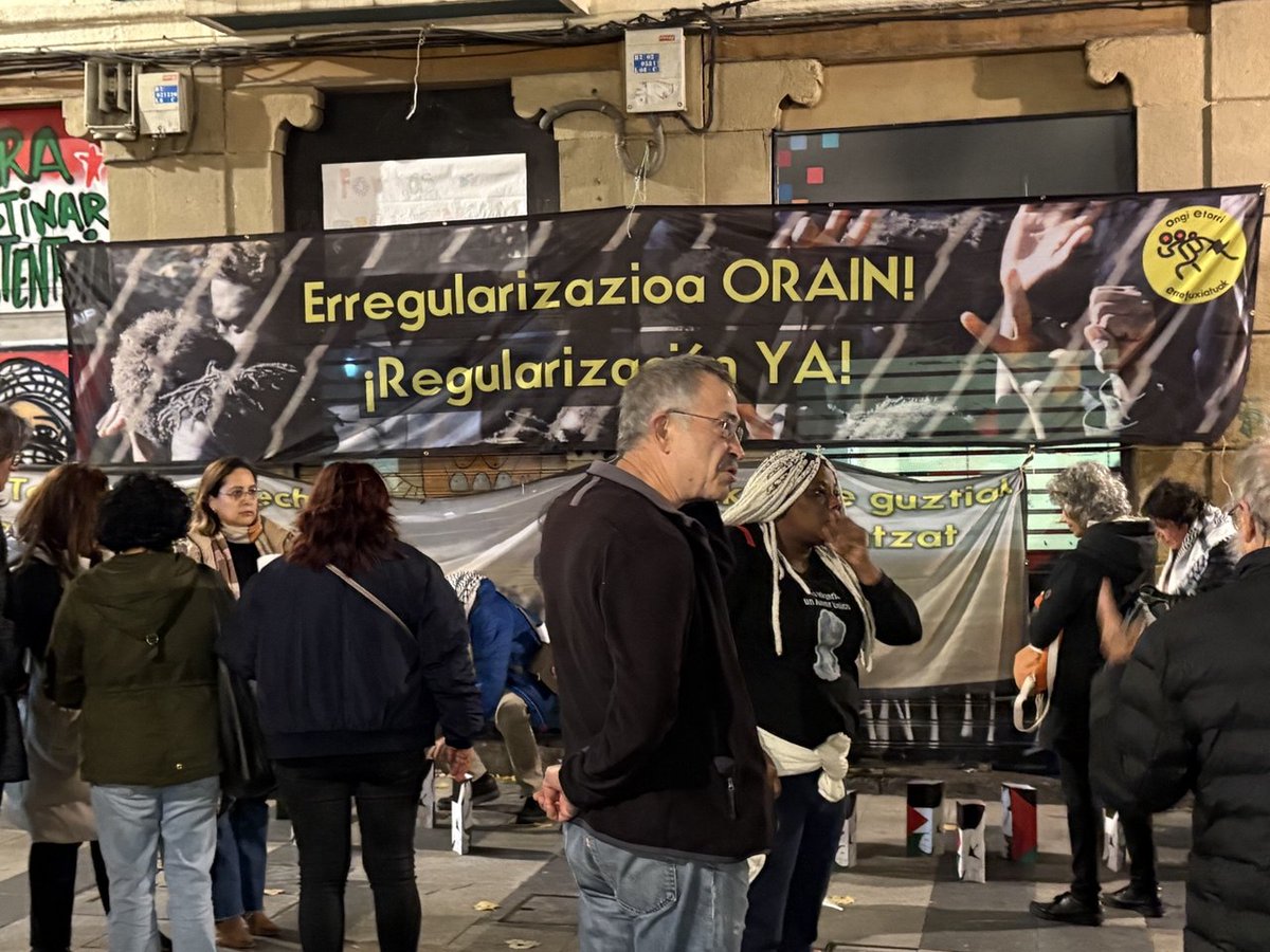 Hoy, 18 de diciembre día de las personas migrantes, queremos denunciar, junto con otros colectivos antirracistas y migrantes, la vulneración de los derechos humanos de las personas migrantes.
cas 🔗  bit.ly/3ZKeZSr