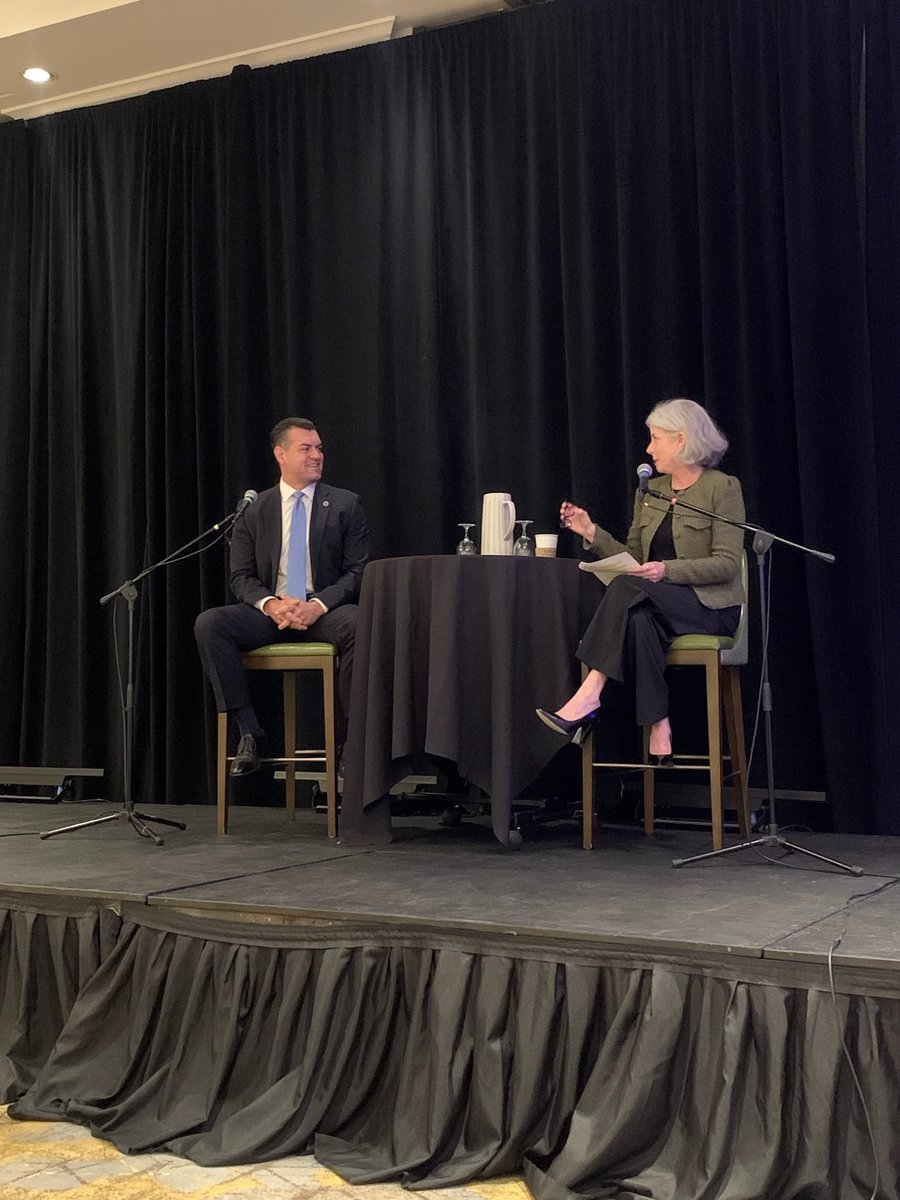 AsmValencia's tweet photo. 🎤 Happy Wednesday! I want to thank everyone who came out to the Vision Makers Breakfast recently. Always happy to share my upbringing and discuss solutions to address our community’s needs. Specials thanks to CHOC’s Jena Jensen for moderating the session! 🙌

#AD68 #SéElCambio https://t.co/SyQi6BTgR9