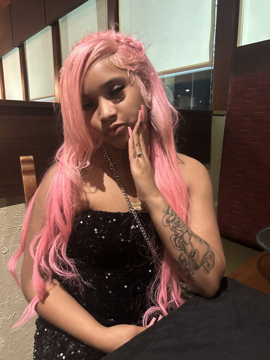 pressuratrap's tweet photo. baddest of them all 🌸 https://t.co/ol390mCApu