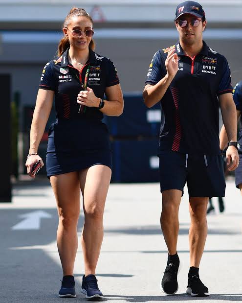 hetgar_vonbhela's tweet image. Todos estamos tristes por Sergio Michel... ¡Pero qué va a pasar con Alice Hedworth! 😭💔
#NeverGiveUp #ChecoIsALegend #MinistryOfDefense