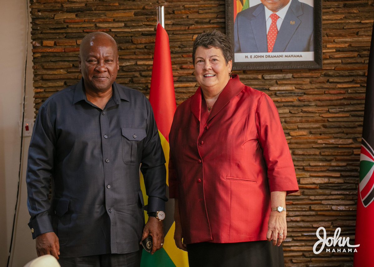 JDMahama's tweet photo. I’ve received the envoys of the USA and UK to deliver messages of congratulations on behalf of their countries. Ghana will continue to maintain and grow its relations with these countries, with which we have built a strong partnership over the years.
This is especially critical now, given Ghana's economic and financial challenges. The energy sector, in particular, requires urgent attention. We hope to work closely to resolve the issues in that space.