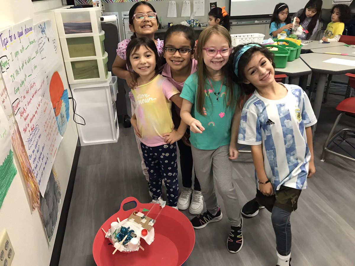 MrsHullteaches's tweet photo. 1st grades @IndependenceES learned about density and buoyancy in Think Lab. They designed boats for the holiday octopus for a holiday boat parade. Loved seeing their amazing creative thinking! @LISD_GT https://t.co/QlJ56KIqA5