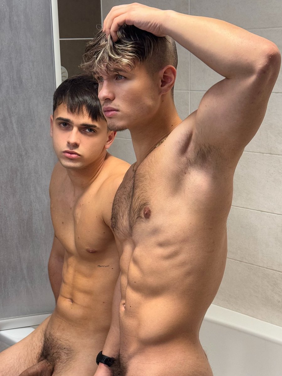 yourxlguy's tweet photo. Cut or uncut ? https://t.co/9ixVX1vT4k