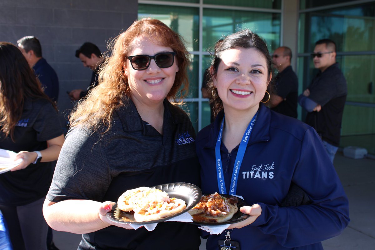 CommishTick's tweet photo. The District E Teacher Appreciation Tour stopped by @EastTechTitans to spread holiday joy and surprise over 150 amazing teachers and staff with lunch!

We treated them to delicious Salvadoran pupusas to celebrate all the incredible work they do for our students. 📚🌟 #DistrictE https://t.co/MTxsY8nJDx