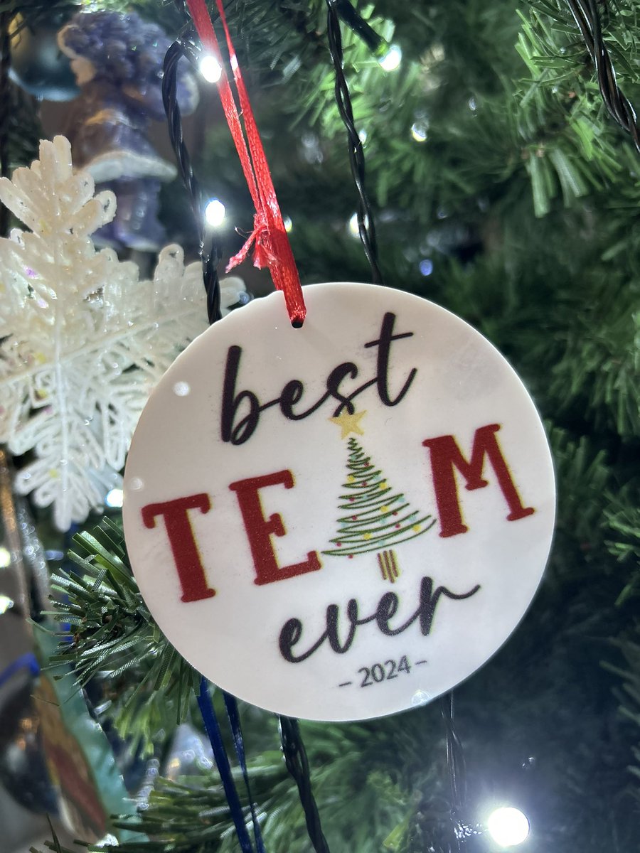 Gemma Doherty (@gloudoh6) on Twitter photo When you work for the best team EVER! Thank you to all the SLT for this beauty of a gift! 💝 #feelingthelove <a href="/ClydePrimary/">Clyde Primary</a> When you work for the best team EVER! Thank you to all the SLT for this beauty of a gift! 💝 #feelingthelove <a href="/ClydePrimary/">Clyde Primary</a>
