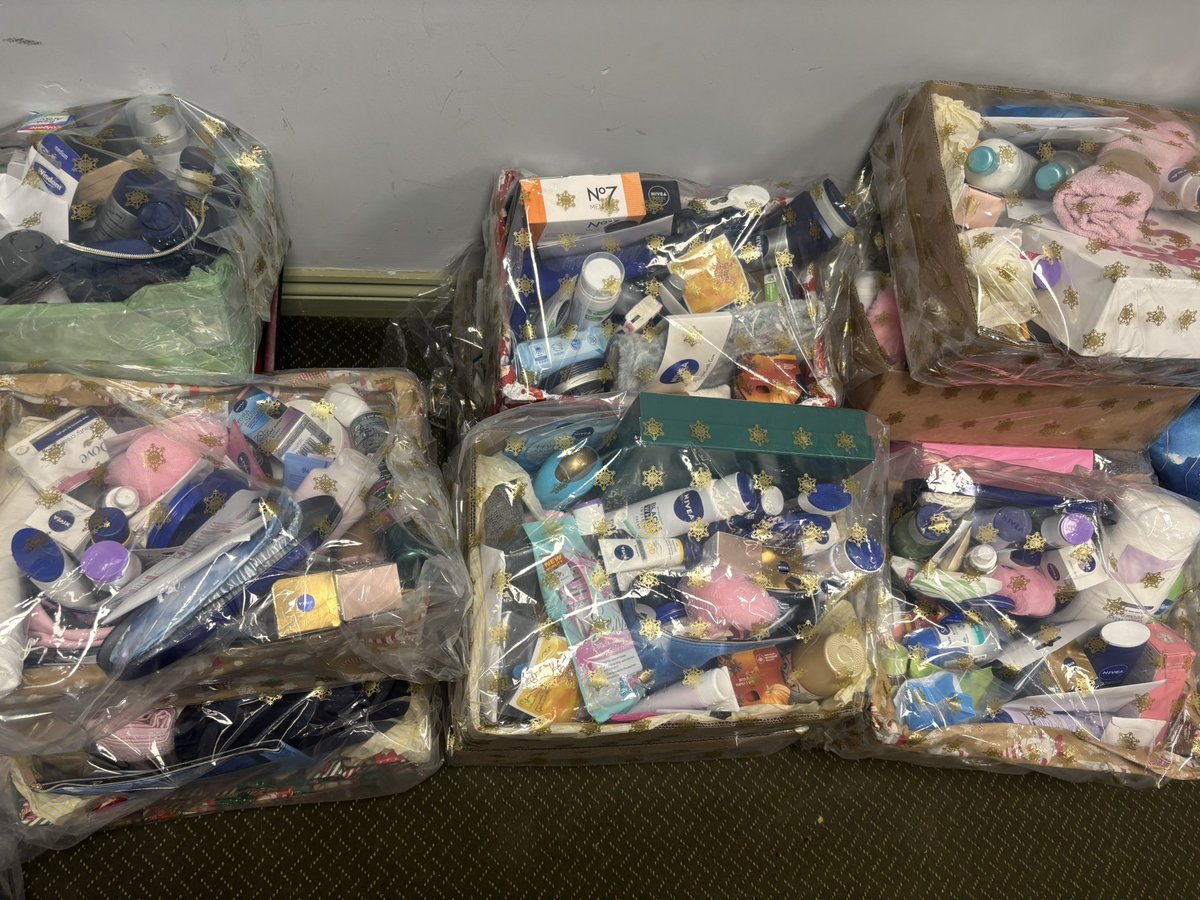 Spreading Christmas Cheer

 Massive thank you to the incredible volunteers at Tamworth and Lichfield Pamper Hampers for their amazing efforts in supporting those in need this Christmas. Your kindness is making such a difference!

Diane kindly dropped off some of these wonderful