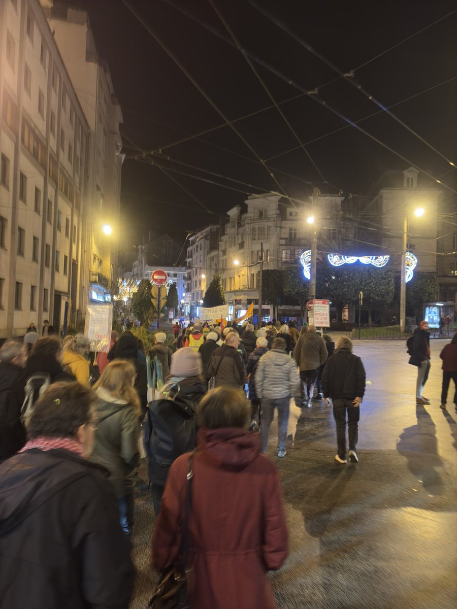 StephLajaumont's tweet photo. #Limoges. 18 décembre 2024 : journée internationale des #migrants.
Une autre politique est possible ! Liberté, égalité, fraternité ! Avec le Collectif Chabatz d'Entrar #journeeinternationaledesmigrants https://t.co/wwP1QoVfPd