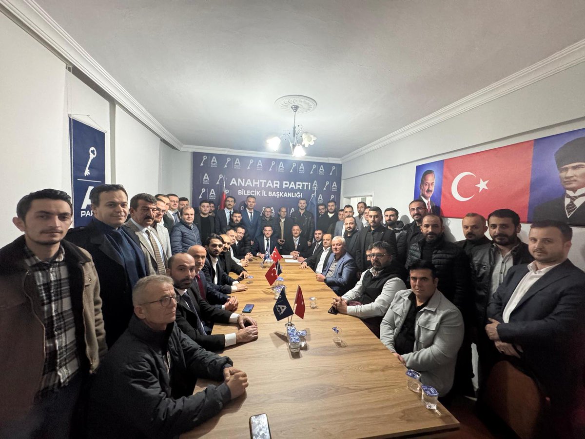 Bugün, memleket mücadelesi için birlikte yola çıktığımız arkadaşlarımızla ilk toplantımızı gerçekleştirdik.