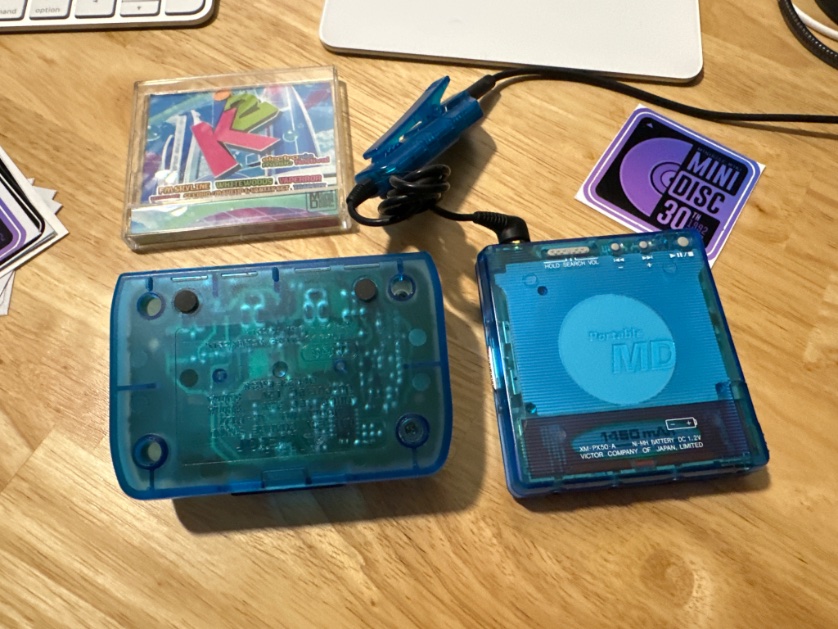 DannyPage's tweet image. Look at this beauty. Looks great, sounds great, and more evidence we need to return to transparent devices
