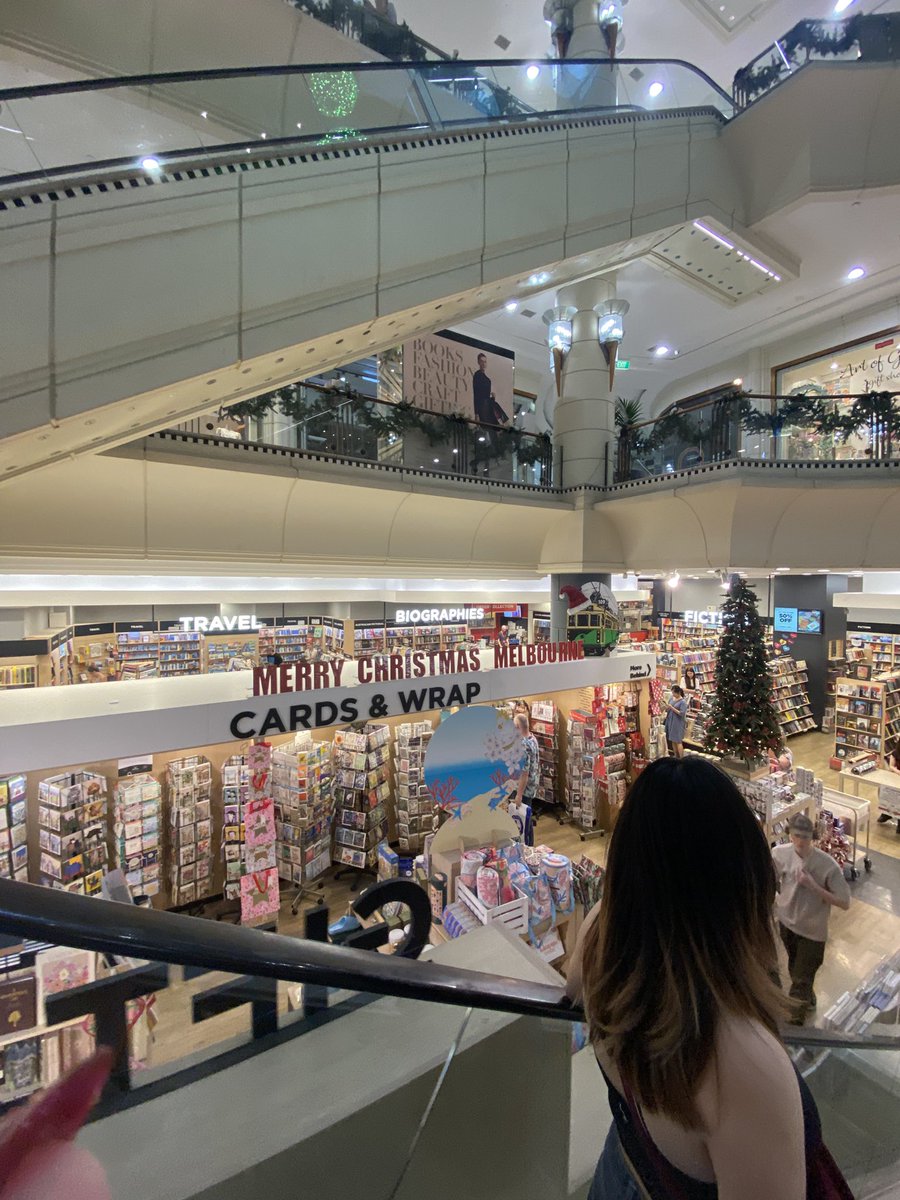 ellie 💭 tweet media