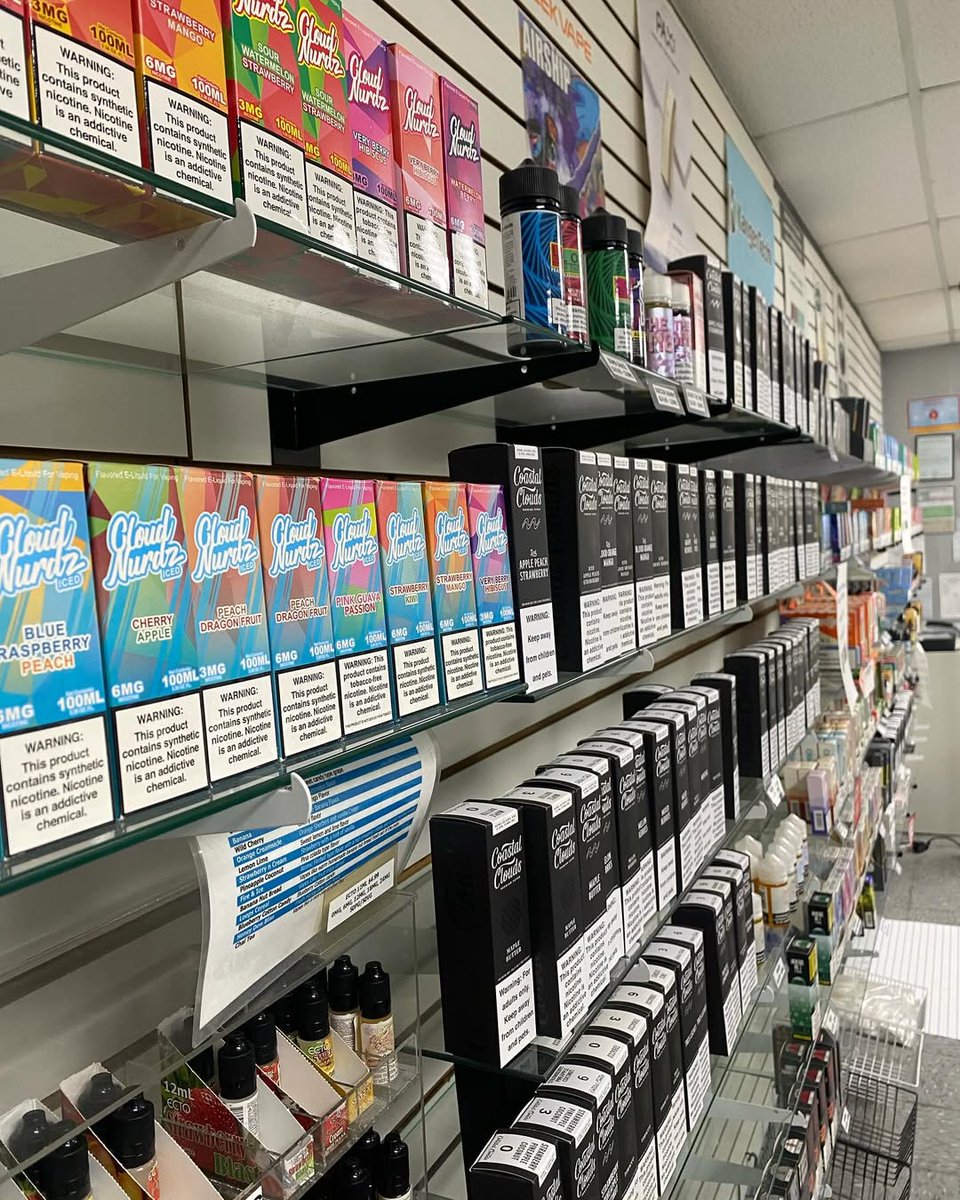 SilverVapes's tweet image. Looking for your next vape juice or a disposable vape? Then come check out our extensive collection! For all your vaping needs! smoking-hookah.com/e-hookahs #vape #ejuice #eliquid