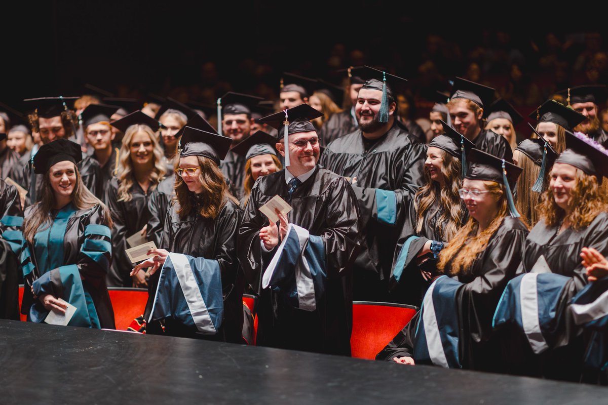 SSUAlumni's tweet image. Congrats to our newest graduates! 🎓 

As you move into the next chapter, stay connected with Shawnee State through the Alumni Association &amp;amp; Foundation. 

Once a Bear, always a Bear! 🐾

 Learn more: shawneestatealumni.com