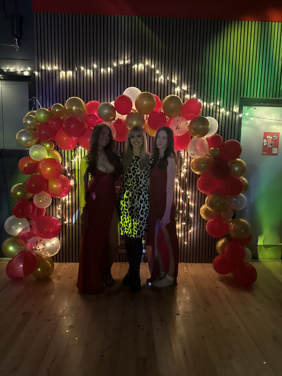 Miss Graham tweet media