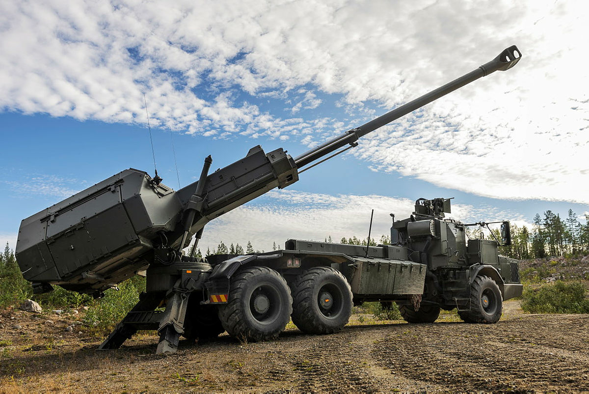 Xanthian_'s tweet photo. @DefenceU @Ukraine 
Навіщо ганятися за гіперзвуковою ракетою?
Скоріше використовуйте розривний артилерійський снаряд, який створить хмару гранул зі збідненим ураном ПЕРЕД місцем, де буде знаходитися гіперзвукова ракета.
Дозвольте йому знищити себе, врізавшись у стіну мікрогранул. https://t.co/hPgWeLzsfD
