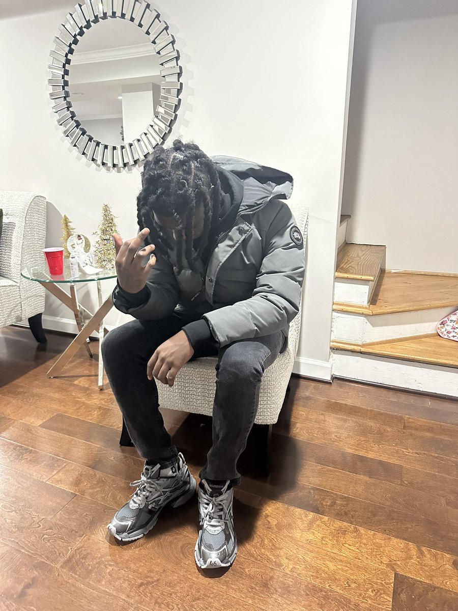 HEAVY ROTATION ♻️ tweet media