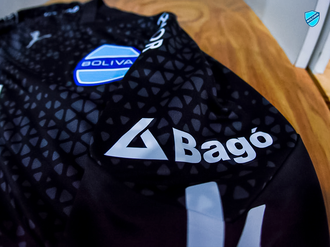 Bolivar_Oficial's tweet photo. Nuestra sagrada camiseta lista en el Tahuichi para enfrentar una nueva final 🏆✨👕

@BagoBolivia https://t.co/6nEOfDnRzx