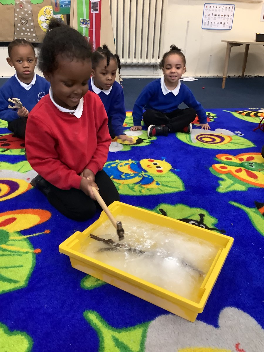 LarkHallPrimary's tweet photo. During STEAMWeek, weβve been working hard to figure out how to free our Stickman from the ice. We tried breaking the ice with a hammer, creating cracks using salt, and melting the ice with both cold and hot water. #lheyfs #nursery #lhhgsu #eyfscelebrations #lhstu #lhsteamweek https://t.co/jEPpPW7stP