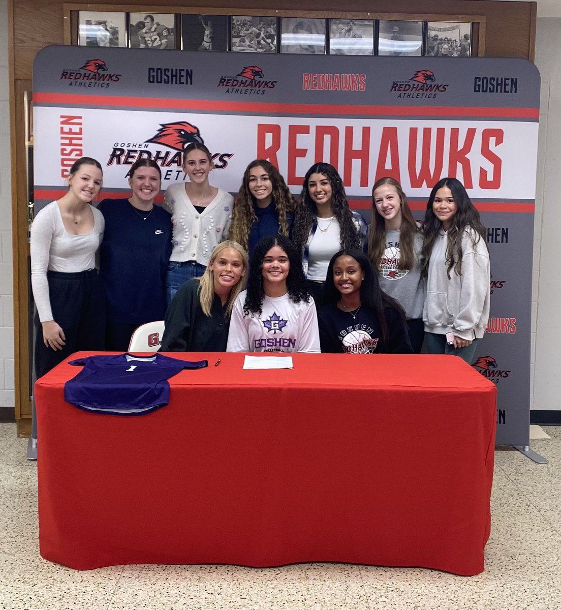 AddisonRoss07's tweet photo. It’s official…

Not many athletes can say they are going to play in college or say they played in college. This is a privilege. One that I’m super grateful to have and won’t take it for granted. I want to say thank you to everyone that has help me get to this point. https://t.co/TfjCv4hxq8