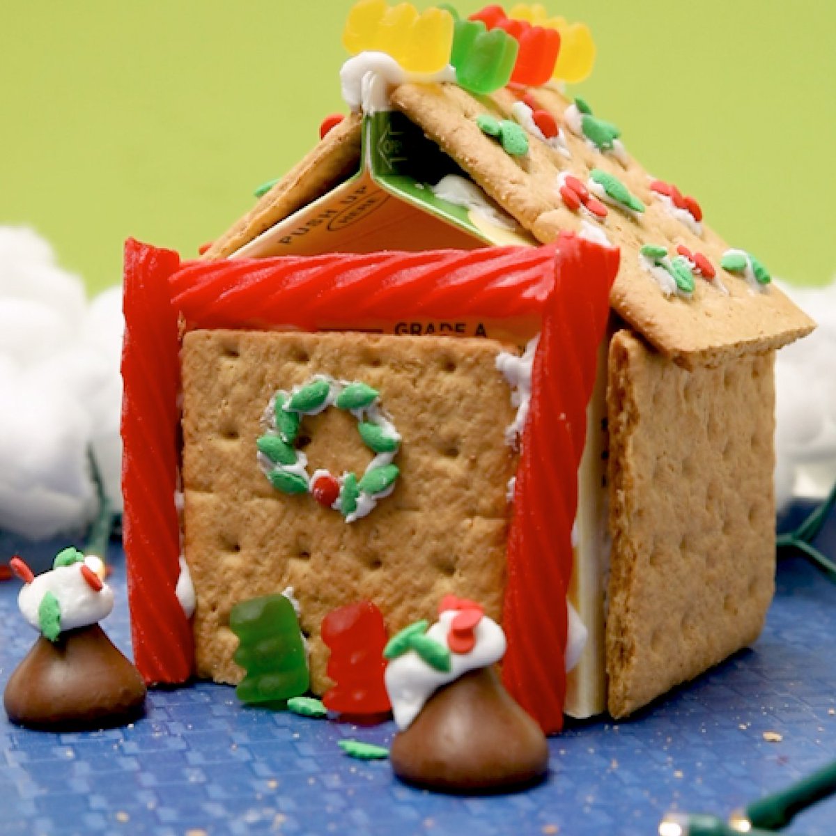 Did you know that even bakers can be engineers? Become a civil engineer and design your own gingerbread house this holiday season. View the blog here: bit.ly/3ZZxEv9