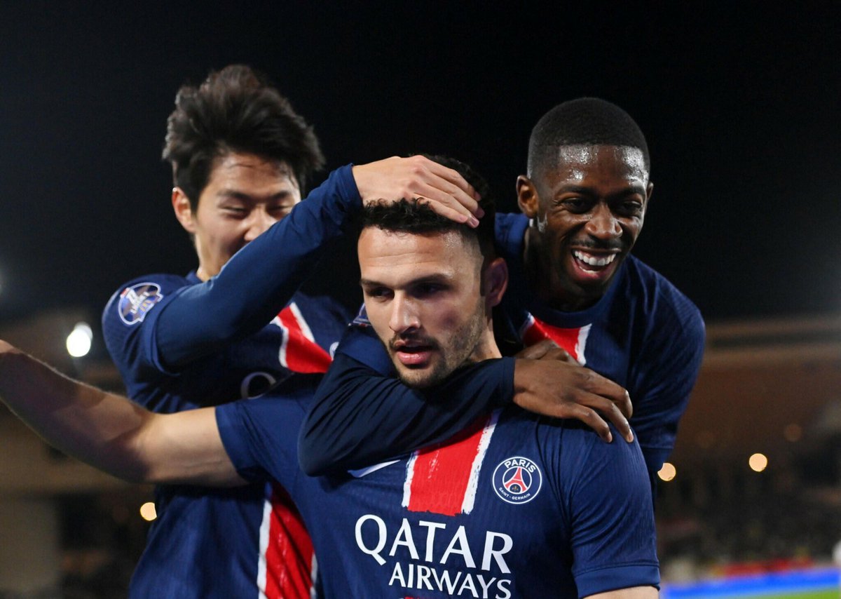 MookieBarbu's tweet photo. Ça, c’est mon PSG. 🫶❤️💙 https://t.co/E9UkiRqhI6