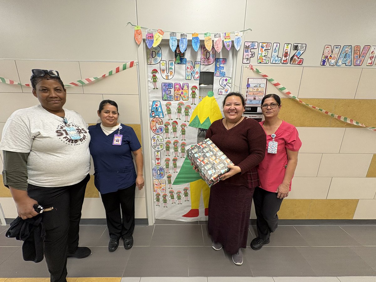 SantaFeCISD's tweet photo. 🎅We are excited to show off the winners of our SFE Christmas door decorating contest! 🎉🎊 A big thank you to our amazing lunch ladies for judging the wonderful entries, making the event even more special! 🎄✨❤️  

#processchampions https://t.co/cHhidkqC0Y