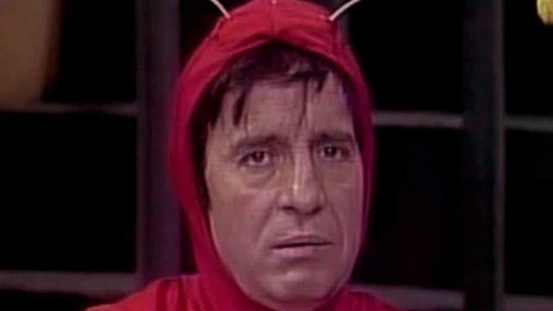 O mercado está com a faca no pescoço dos brasileiros e só nos resta chamar o Chapolin Colorado porque o Lula, o PT, a CUT, o MST e o resto da esquerda estão se borrando nas calças e não explicam pro trabalhador de quem é a culpa dessa palhaçada