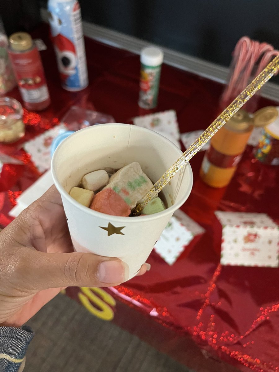 Thanks admin @rockin_rhinos for making us feel appreciated during this season 🎄🎅🏼🥳🤗 #RREGoViral <a href="/tanyarheard/">Tanya Heard</a> <a href="/spivey_oscar/">Oscar Spivey</a> <a href="/lisaglangford/">Lisa Langford</a> <a href="/katyisd/">Katy ISD</a> <a href="/katyisd_hr/">Katy ISD Human Resources Department</a>