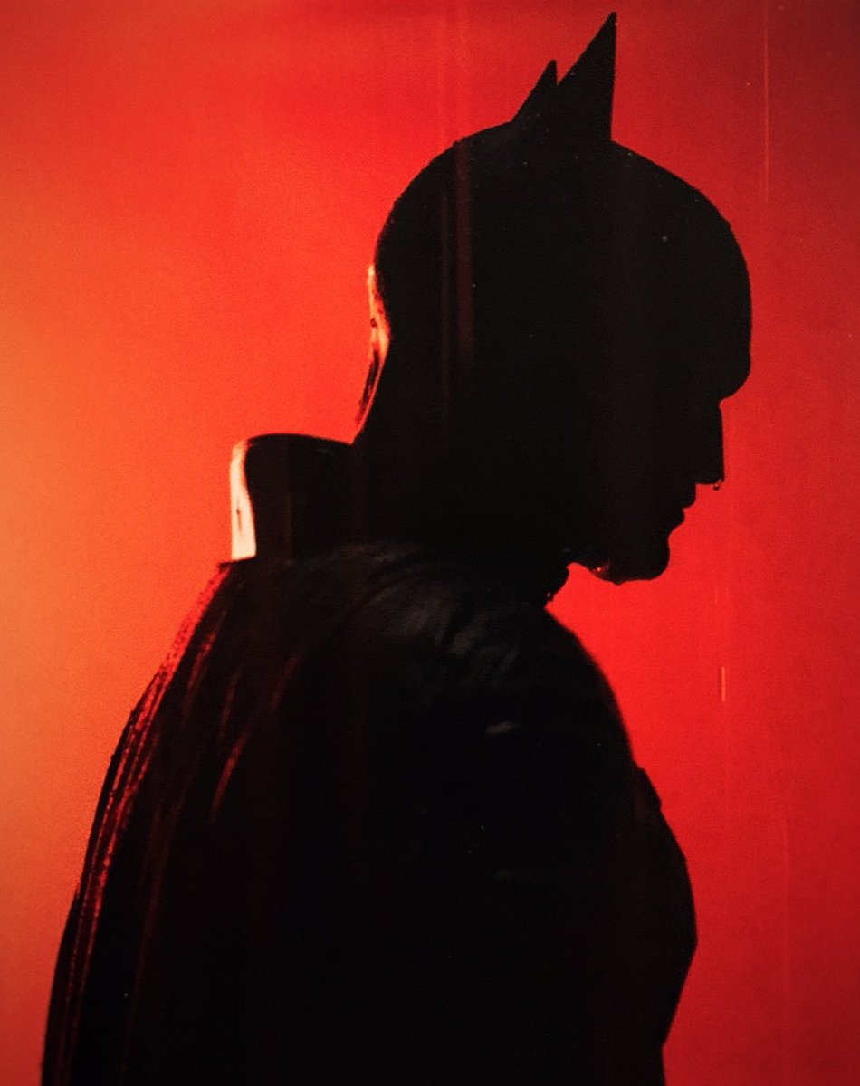 BlogDeBatman's tweet image. #DCUCine: @mattreevesLA confirma a @Variety que el dichoso guion de #TheBatmanPartII ya está casi listo y asegura que empezarán a grabar la esperada secuela de #Battinson el año que viene.

¿Qué opinan ustedes al respecto? 🤔