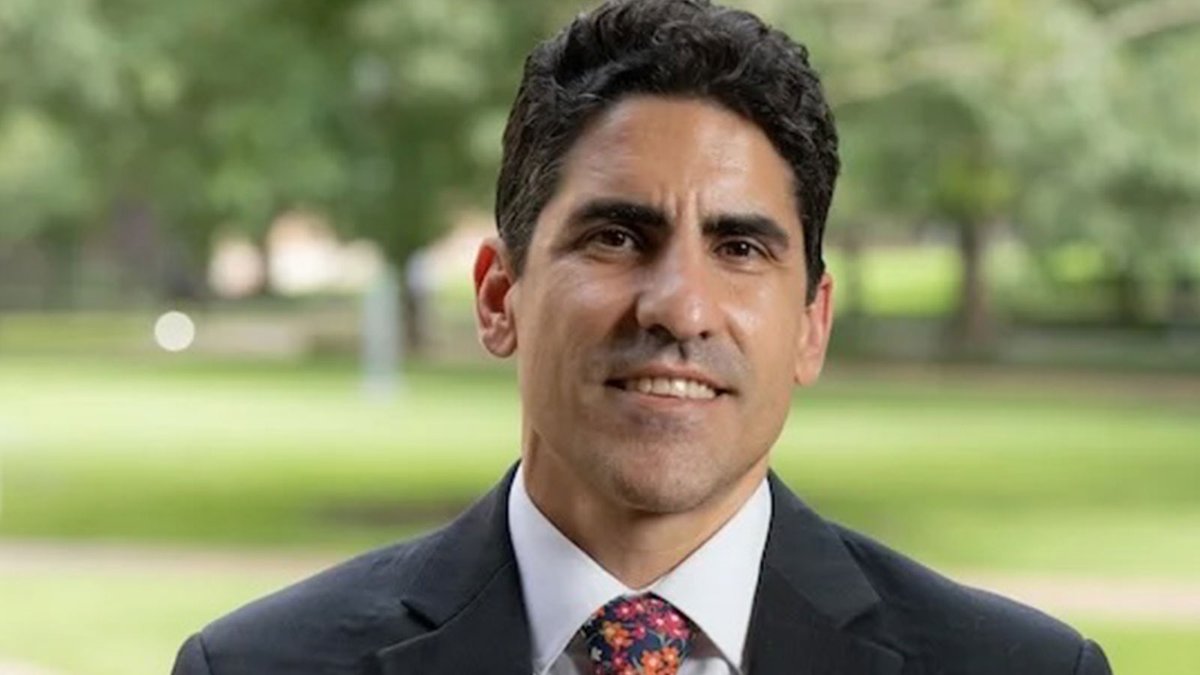 Rice Engineering and Computing (@riceengineering) on Twitter photo Rafael Verduzco has been named A.J. Hartsook Professor of Chemical and Biomolecular Engineering. His research focuses on developing polymers for applications in the recovery of valuable minerals from wastewater and for water remediation. engineering.rice.edu/news/rafael-ve… Rafael Verduzco has been named A.J. Hartsook Professor of Chemical and Biomolecular Engineering. His research focuses on developing polymers for applications in the recovery of valuable minerals from wastewater and for water remediation. engineering.rice.edu/news/rafael-ve…