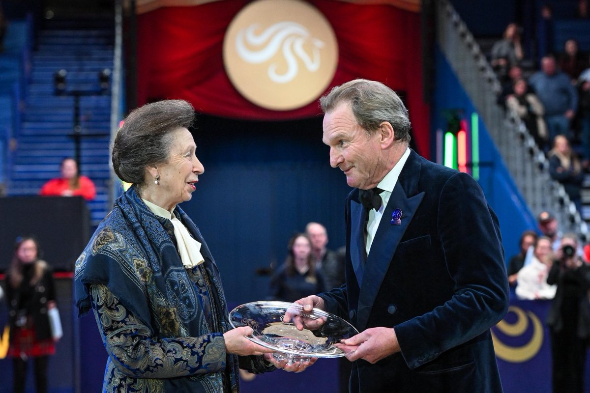 The London International Horse Show tweet media