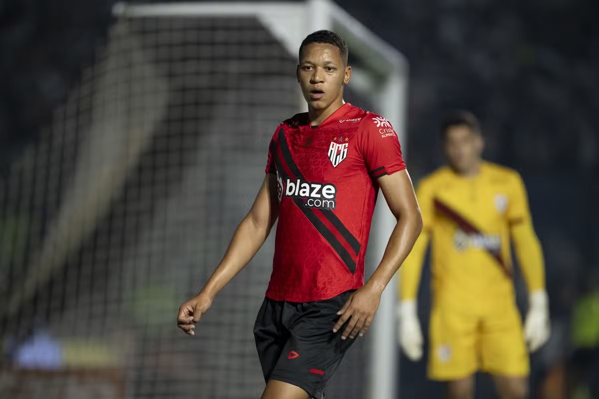 BetoPeruzzo95's tweet photo. Juventude negocia a contratação de zagueiro do Atlético-GO 
https://t.co/9KjiIOAWd2 https://t.co/ZpRizQrhUx