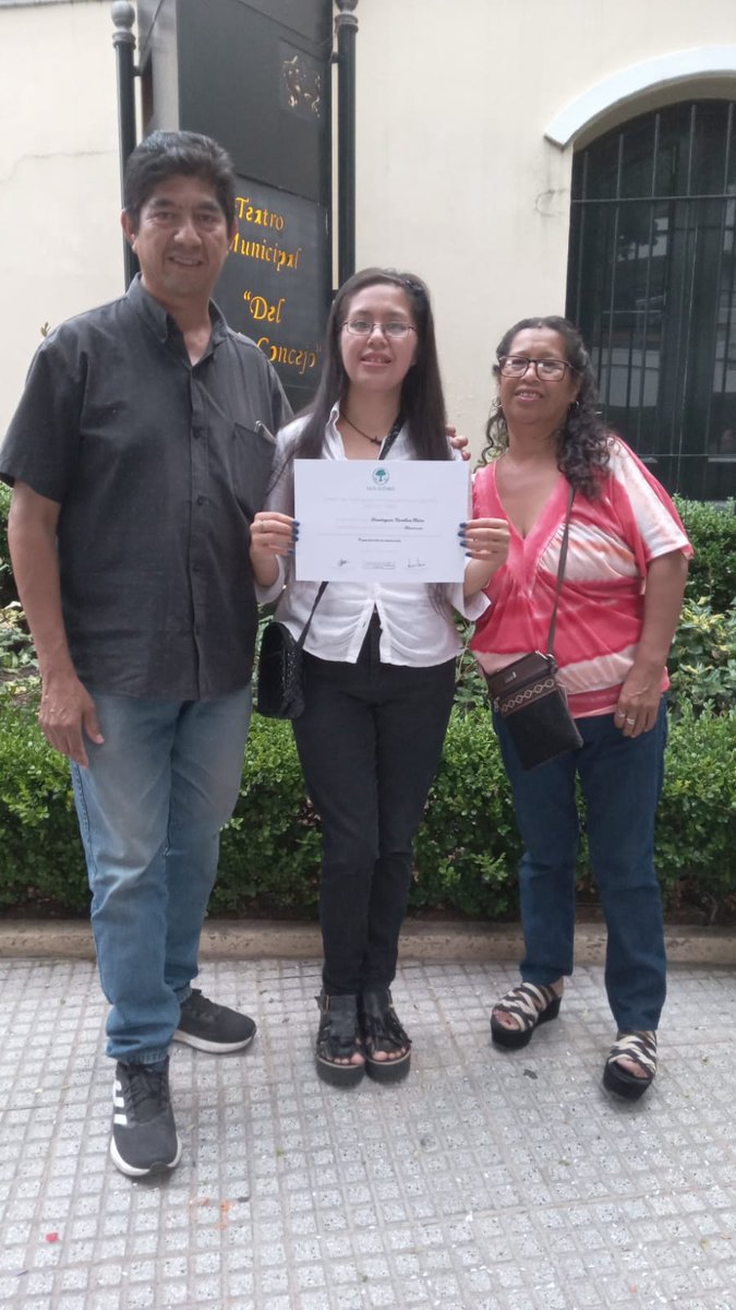 Elvira_Rinaldi_'s tweet photo. Aprender é poder superarse
E si, non baixo os meus brazos pero cheguei ata o final
#EntregaDeDiplomas #Manicuria https://t.co/J8MmRcIqTC
