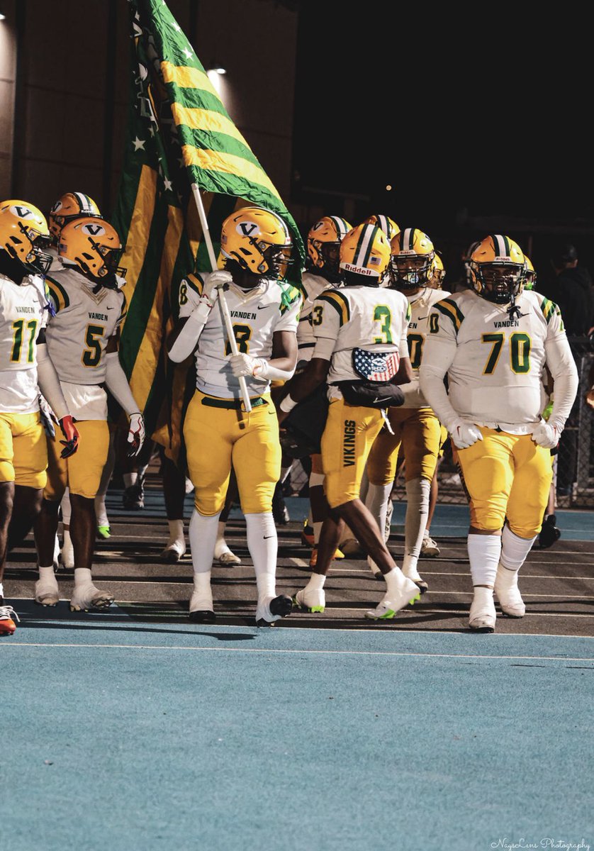 lequan_w's tweet photo. People will hate &amp; people will talk. Just make sure you start off any convos about us with "STATE CHAMPS"❗️
#RecruitVanden
#VandenBuilt🔰 https://t.co/ueejKnD0dL