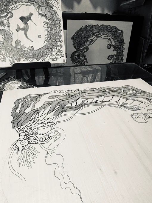 おはようございます☀
本日も絵が描けることに感謝🙏

絵描きを生業にしてる者は、先を考え出すとキリがない。絵が売れなくなったらどうしよ、個展失敗したらどうしよう、お客様が来なかったらどうしよう、SNSでご活躍されている皆様を拝見するたびに、心に湿疹のようにポツポツと浮き上がる。 