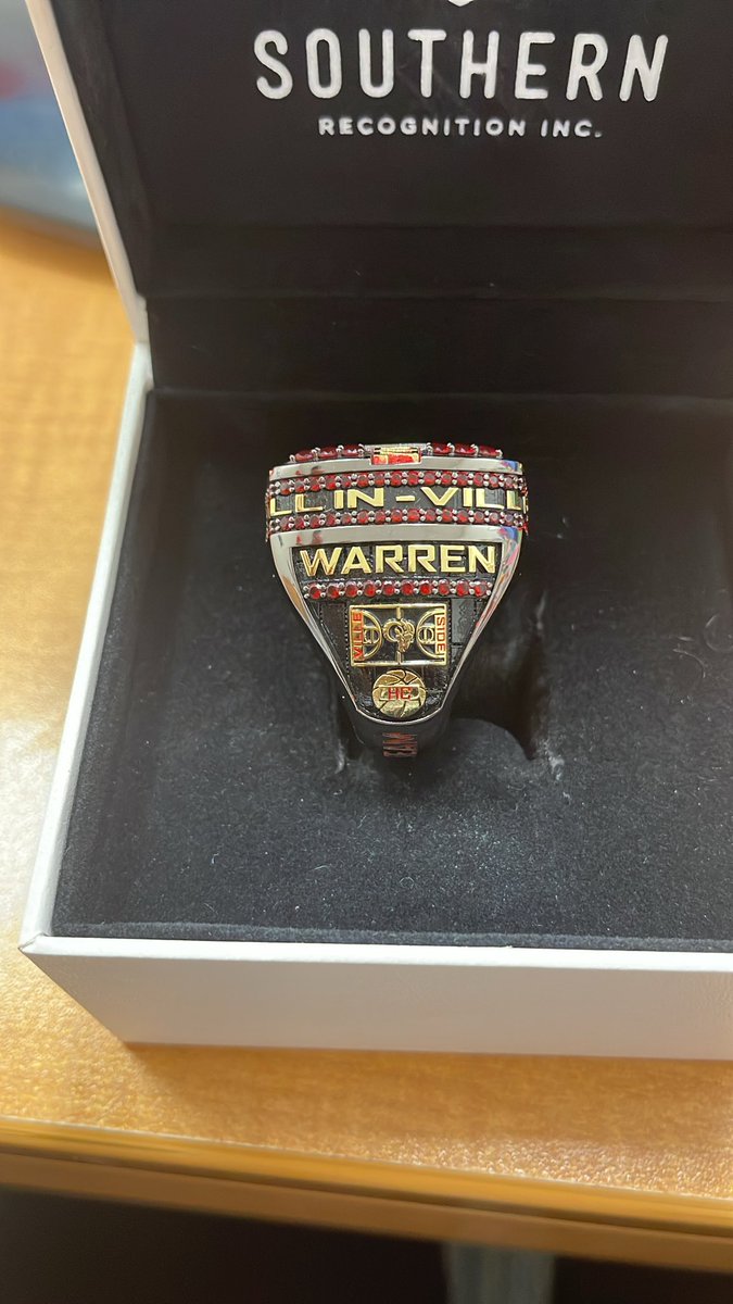 Nikita Warren tweet media