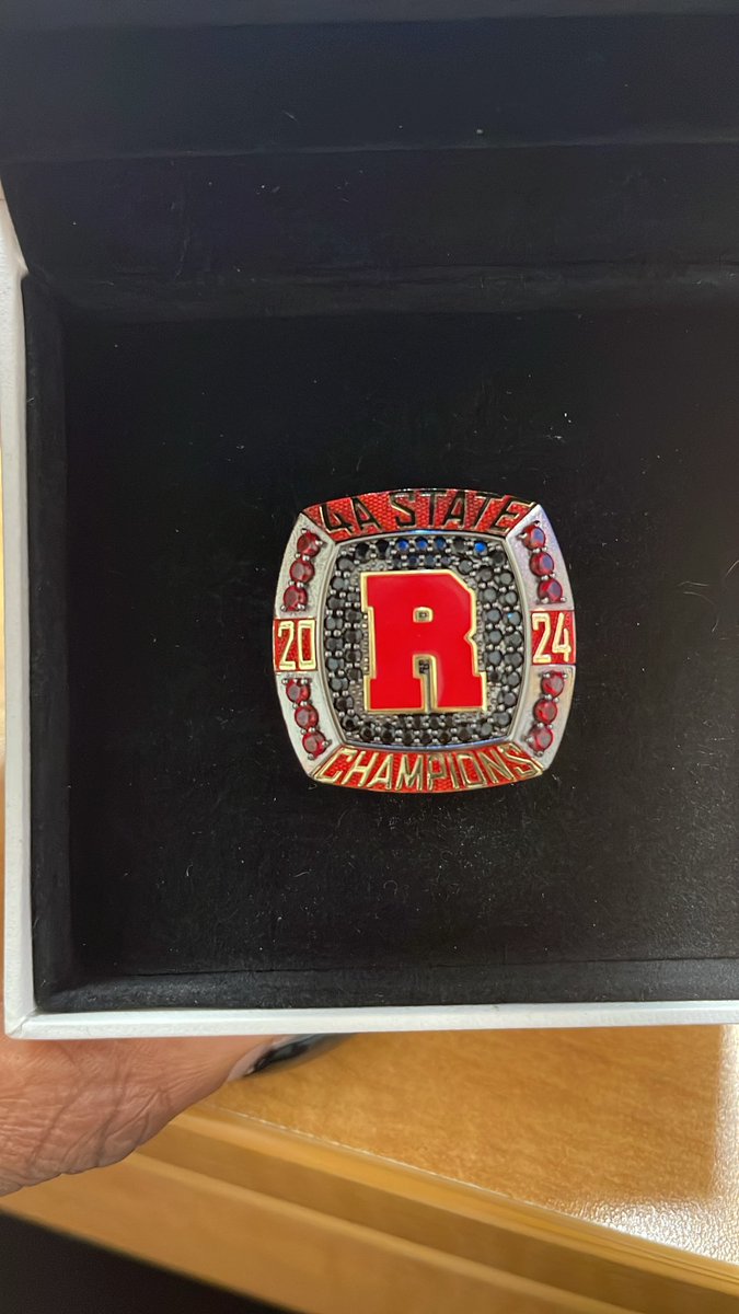 Nikita Warren tweet media