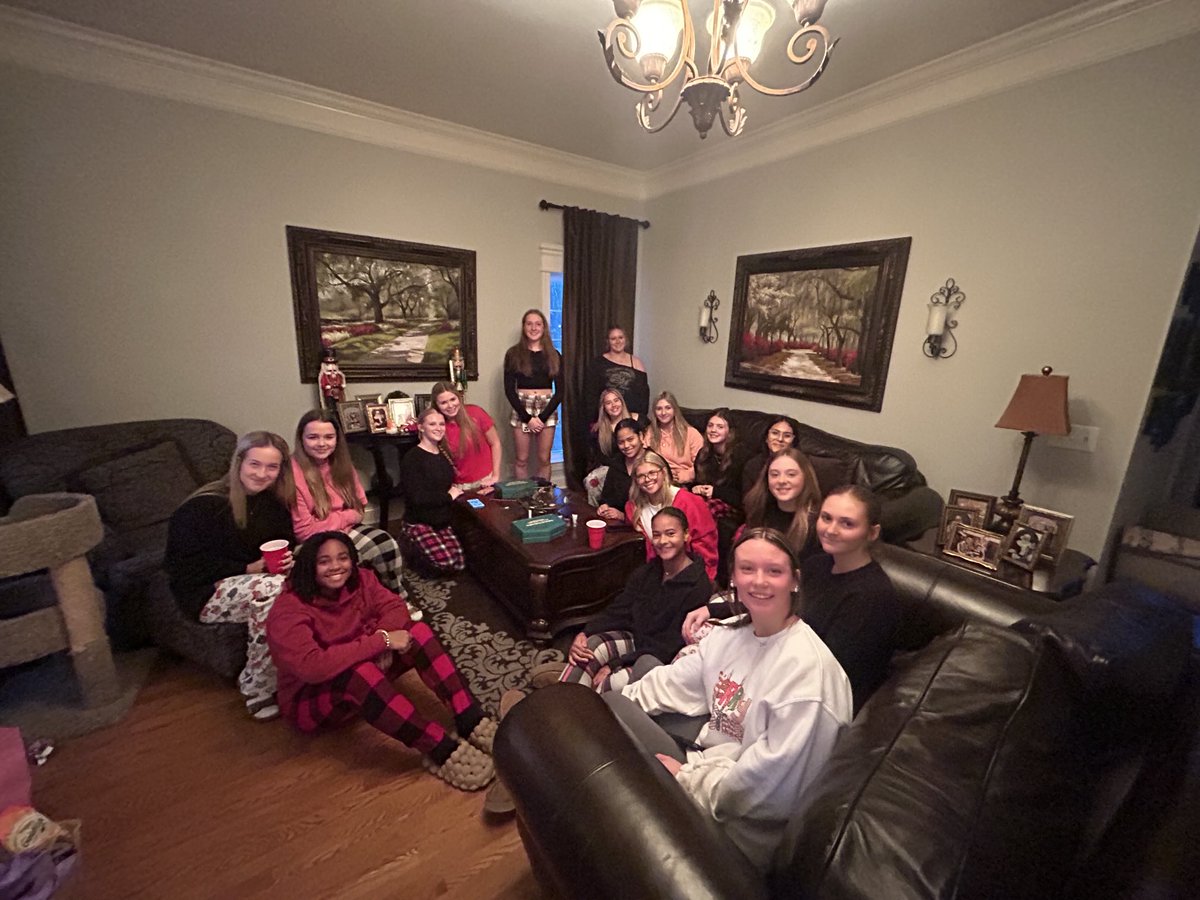 Rockvale Softball tweet media