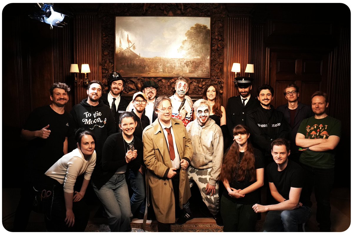 Who killed Chuckles Bongo?

Wait, you really don't know yet? Guess it's time to watch our latest video, 'We made our own murder mystery', out on The Yogscast channel now! Special thanks to this very talented cast and crew for bring it to life! 🤡