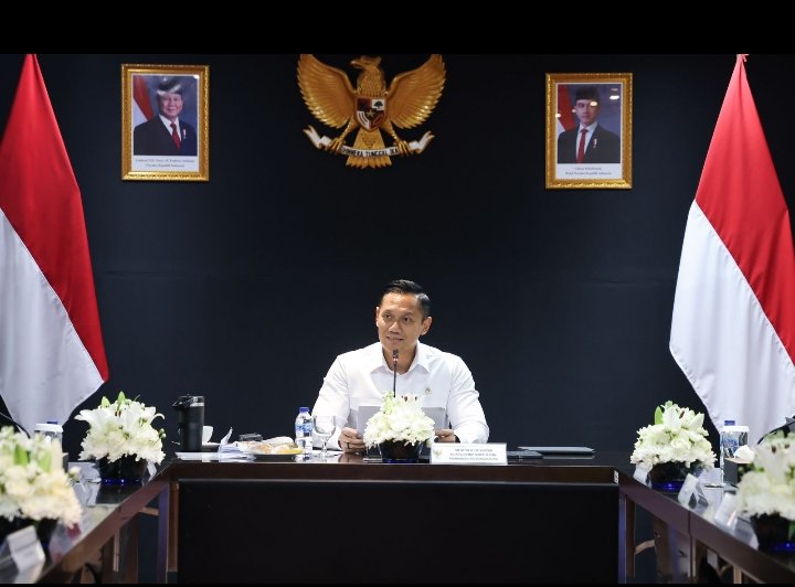 DemokratLmg's tweet photo. *Gelar Rapim Perdana, Menko AHY Soroti Pentingnya Efisiensi Proyek dan Keadilan Sosial dalam Pembangunan* https://t.co/H0TQf7IpFZ