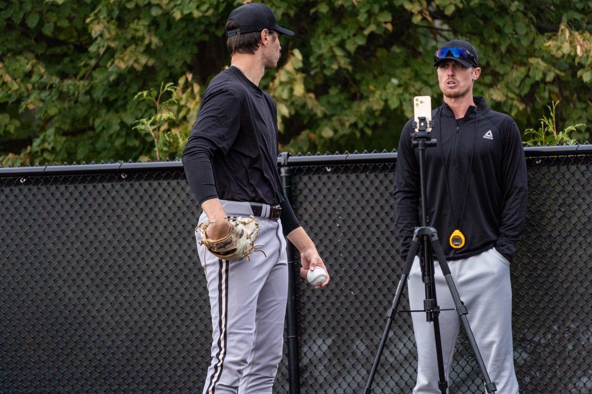 Are you giving your players all of the feedback that they need this offseason to be successful in the spring? 🤔

pitchLogic gives pitchers real-time feedback and personalized recommendations in order to get more consistent results in every bullpen! 🔥
