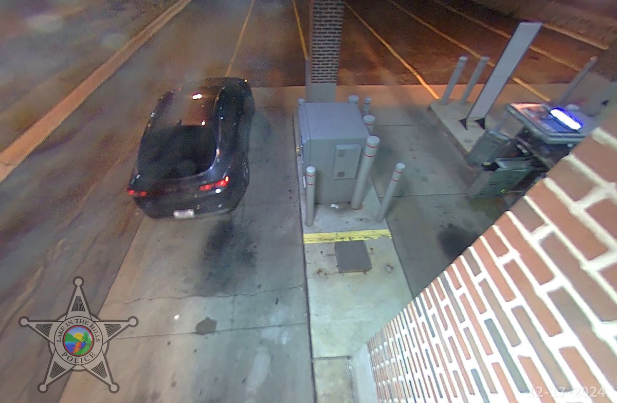 LITHPolice's tweet photo. #newsrelease Lake in the Hills, IL โ No one was injured on Tuesday, December 17, 2024 during the robbery of an ATM at the Bank of America, 240 N. Randall Road that occurred at 6:08 p.m.
https://t.co/x11lXzHP8z
#lithpd #lakeinthehills https://t.co/TPvsfD5qE5