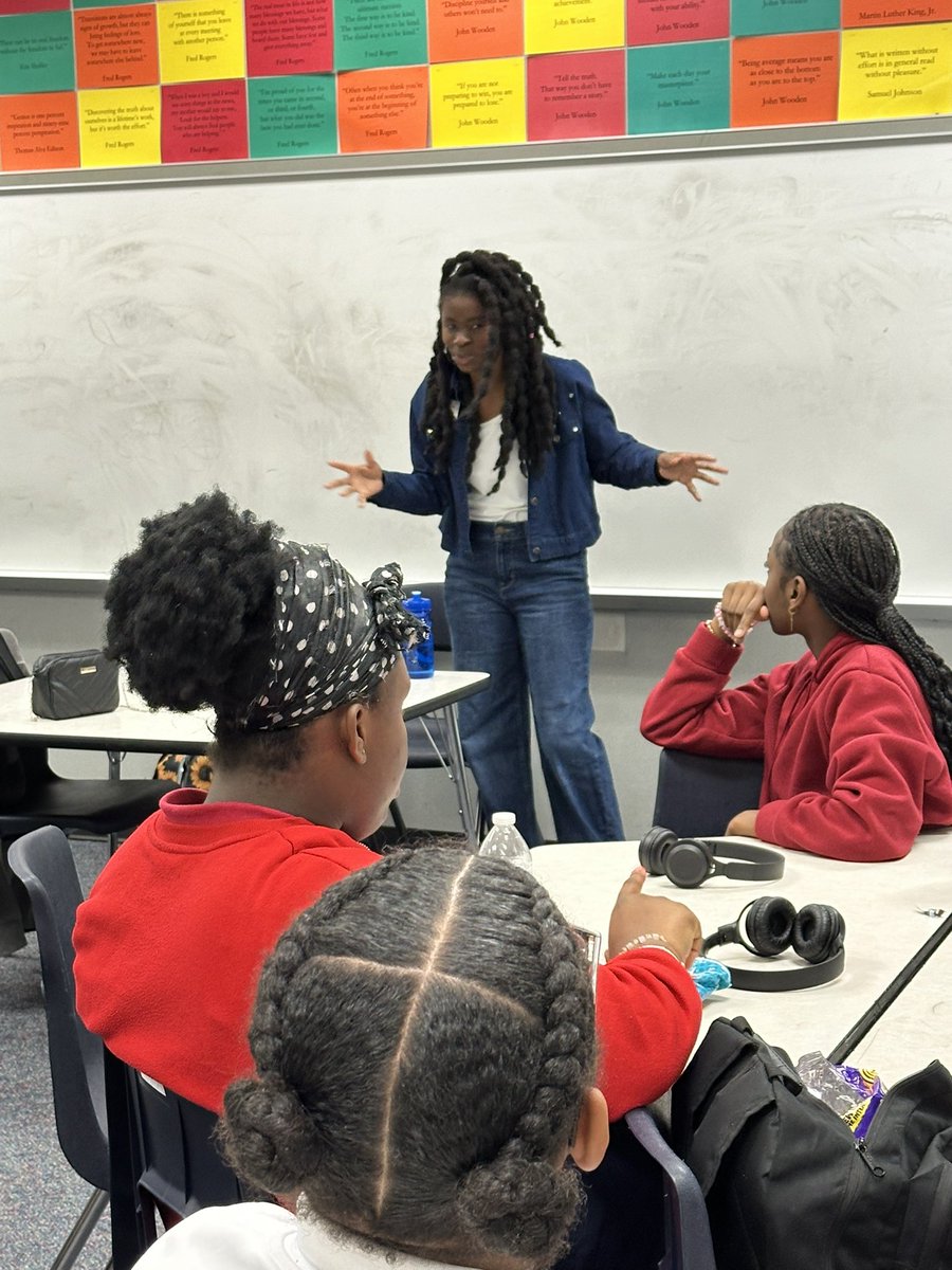 Olle speech alumna <a href="/TomiAkinwande/">Tomi Akinwande</a> visited my fourth period class today and worked with my interpretation students. Thank you for sharing your acting expertise! <a href="/aliefFineArts/">Alief ISD Fine Arts</a> <a href="/OlleMightyOwls/">Olle Middle School</a>