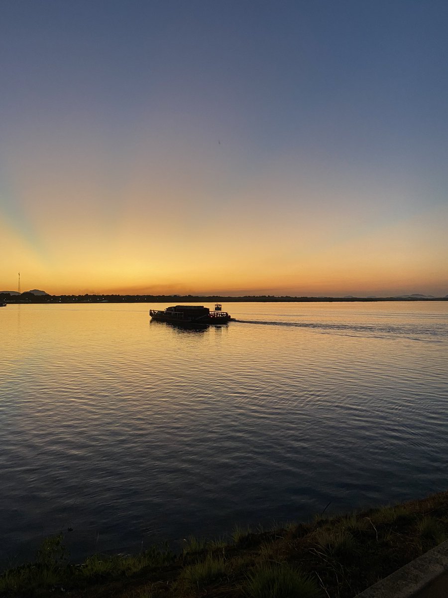 italocrfla's tweet image. Boa noite, pessoal! 

Como foi o dia de vocês? Desejo uma ótima noite e um bom descanso a todos!

📸: Registro desse fim de tarde na cidade de Carolina/MA!