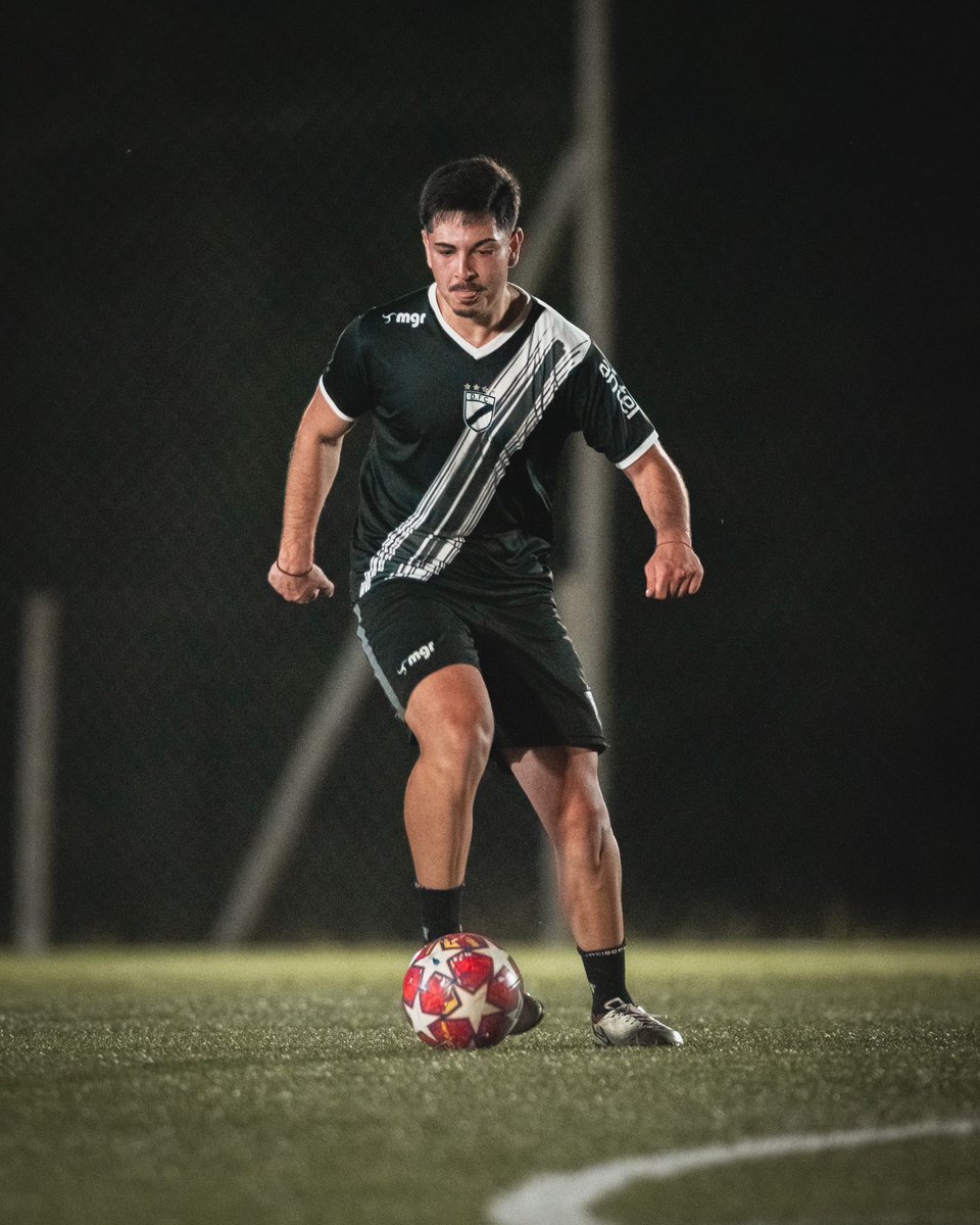 TwDanubioFC's tweet photo. 👨🏻‍🚒 @Luciano_1932 https://t.co/5lh1o8q1tn