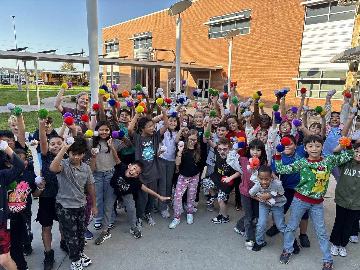 QuynhNgo tweet media