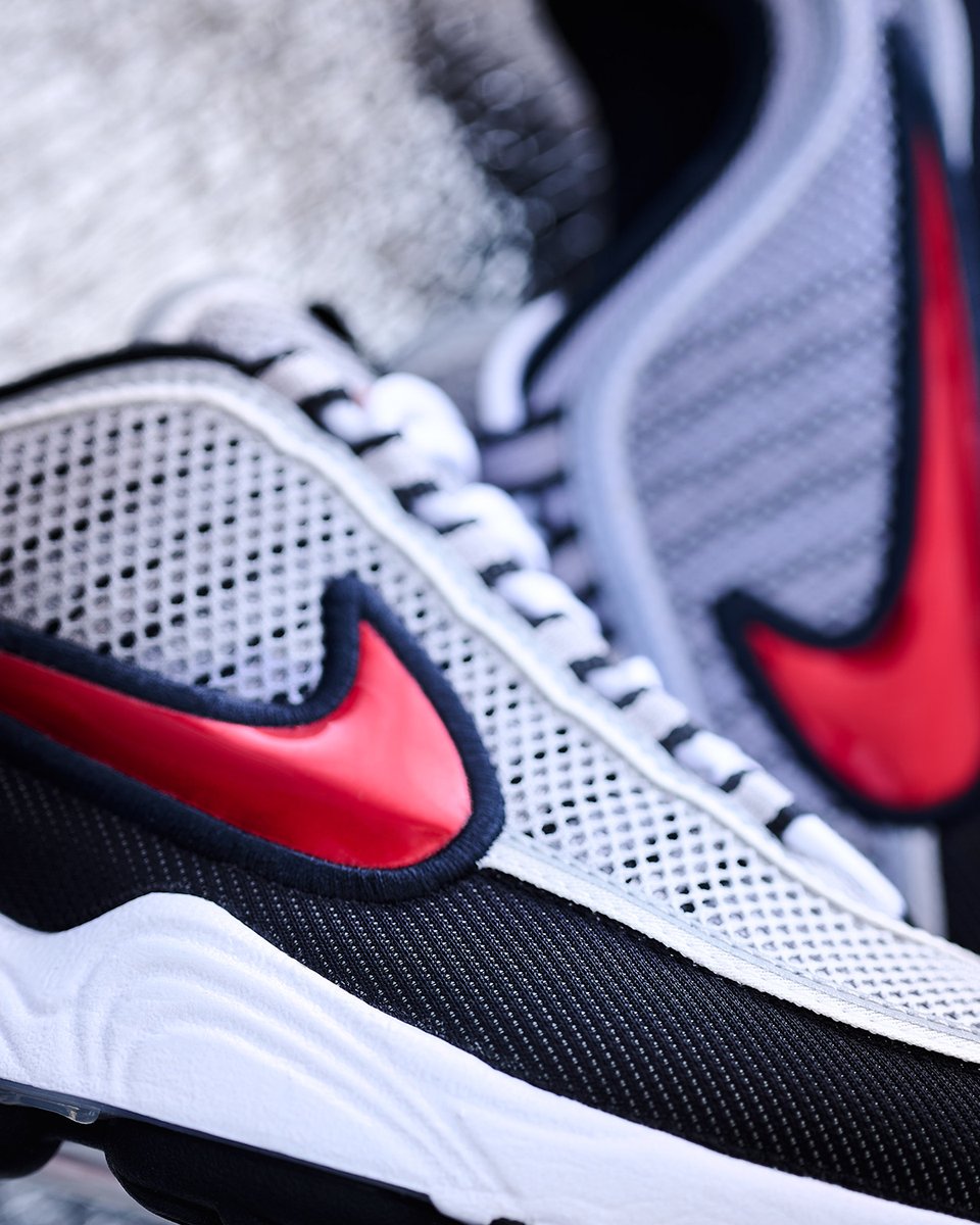 The Nike Air Zoom Spiridon SP Metallic Silver/Sport Red will be available online at LESS 17 on Friday, December 20th at 10am MST. Remaining pairs will be available in-store at 11am MST.⁠
⁠
lessoneseven.com

#LESS17 #YYC #Nike