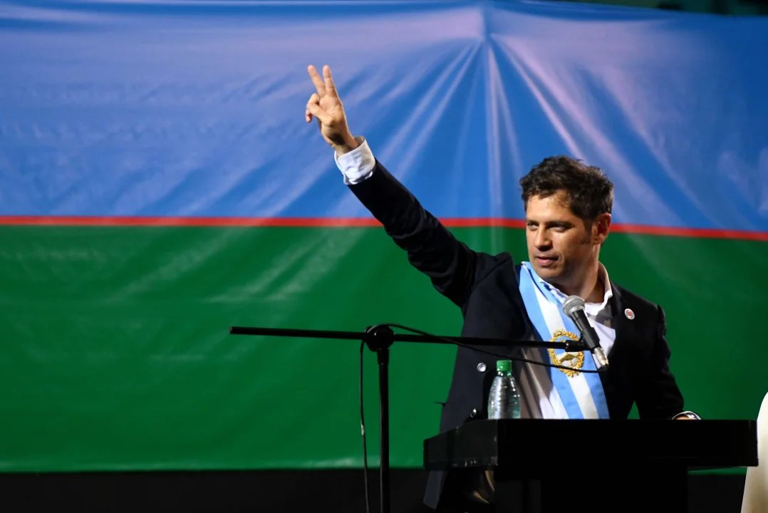 barci_2010's tweet photo. #Deme5
#KueiderVomitaTodo #MileiAsesinoGenocidaDeJubilados
#CFKyAxelJUNTOS
@Kicillofok MEJOR GOBERNADOR ARGENTINO. MEMORIA! https://t.co/bzdXPrnPKa