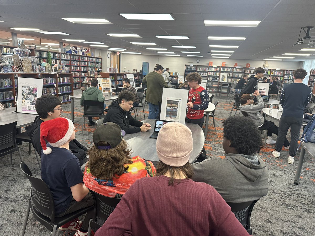 Celebrating my seniors today at our first annual film festival sharing their 7-12 minute student-produced documentary films. They rocked it! A great way to end the semester <a href="/CLCentralHS/">CL Central H.S.</a> #Seniors #MakingMemories
