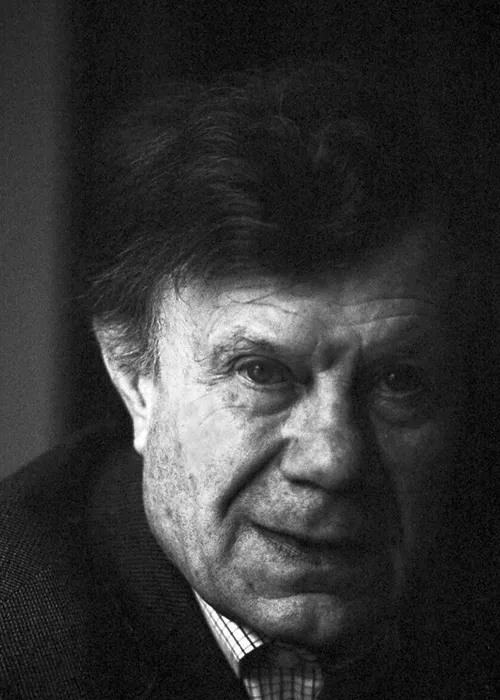 ¿El libro sobrevivirá a la era digital? 📘Roger Chartier responde esta y otras preguntas en una interesante entrevista con Anel Pérez. 
🌐 Mira en comunidad.cultura.unam.mx y comparte tu reseña para sumar puntos.