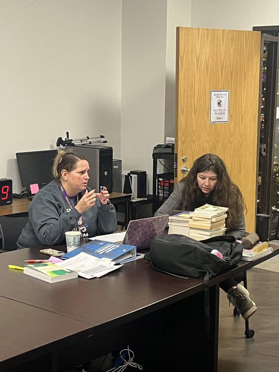 Lassiter Early College High School (@lassiterechs) on Twitter photo Ms. Lewis is a trailblazer! She has developed a new AP overlay that reimagines ENGL-1301 & 1302 to prepare students to take the AP Lang/AP Lit tests in May- combining the benefits of dual credit classes and AP test credits🤯
Today she shared her hard work with North Dallas High Ms. Lewis is a trailblazer! She has developed a new AP overlay that reimagines ENGL-1301 & 1302 to prepare students to take the AP Lang/AP Lit tests in May- combining the benefits of dual credit classes and AP test credits🤯
Today she shared her hard work with North Dallas High